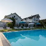 Otel Flora 4*