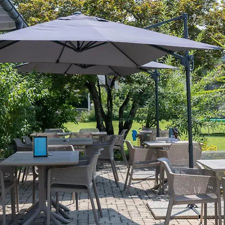 Otel Flora Velden am Wörthersee