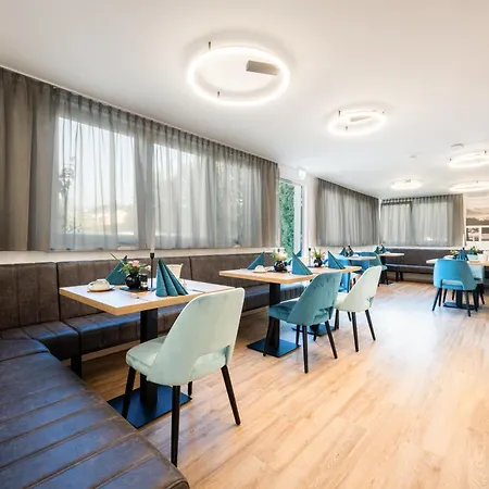 Flora 4* Velden am Wörthersee