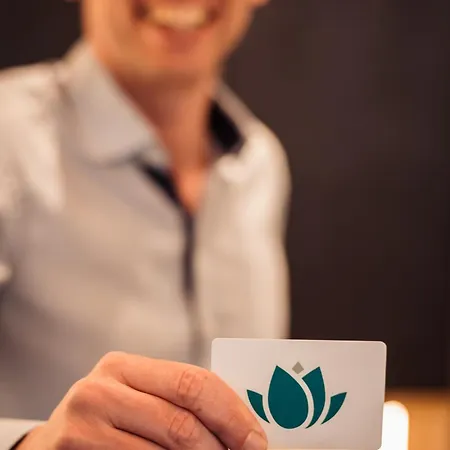 Flora 4* Velden am Wörthersee