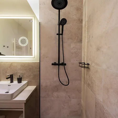 Flora 4* フェルデン・アム・ヴェルターゼー