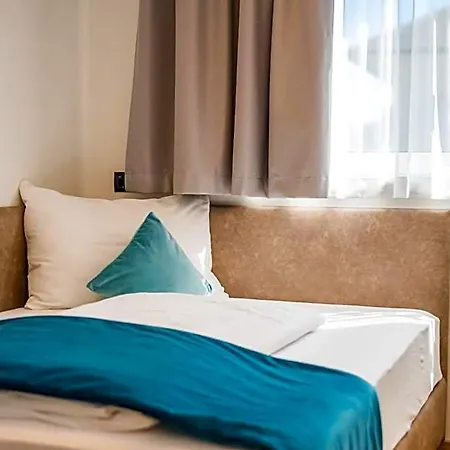 Hotel Flora 4*