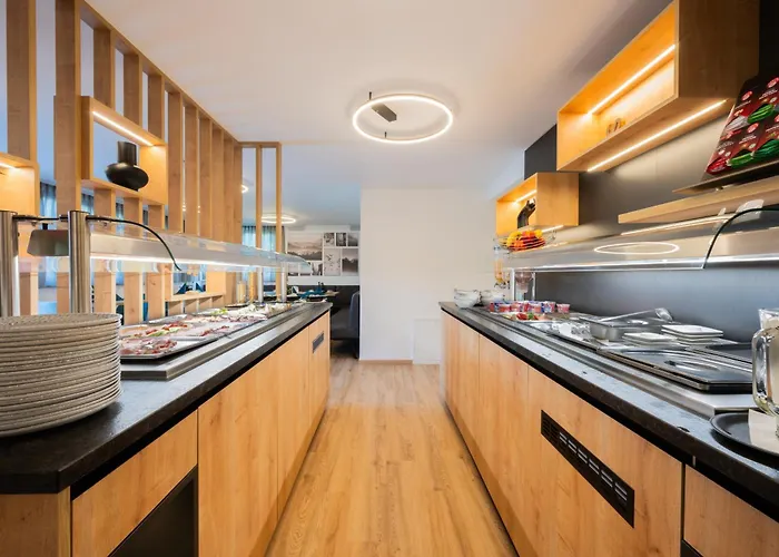 Flora 4* Velden am Wörthersee